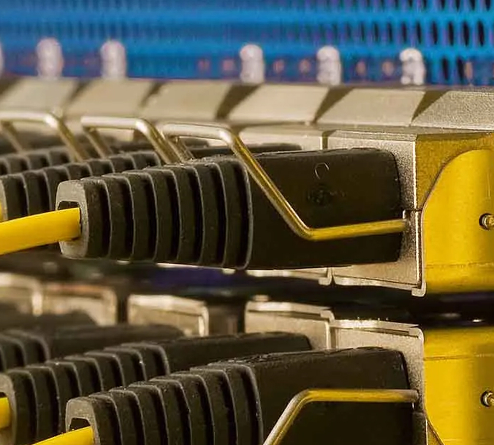https://www.gatel.cl/wp-content/uploads/2019/10/equipamiento-fibra.jpg